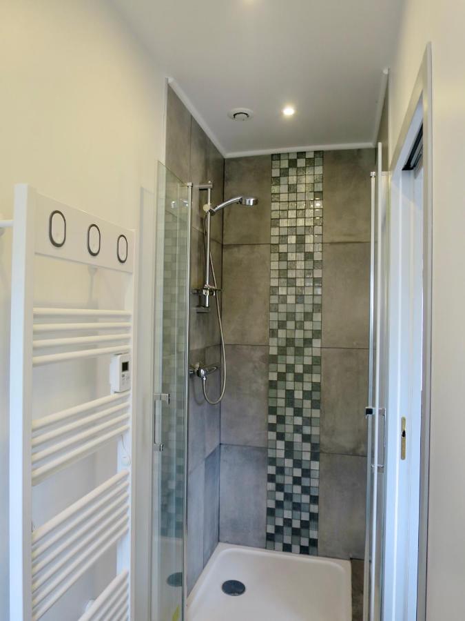 Duplex Contemporain Terrasse Exterieure Parking Apartment Leves Bagian luar foto